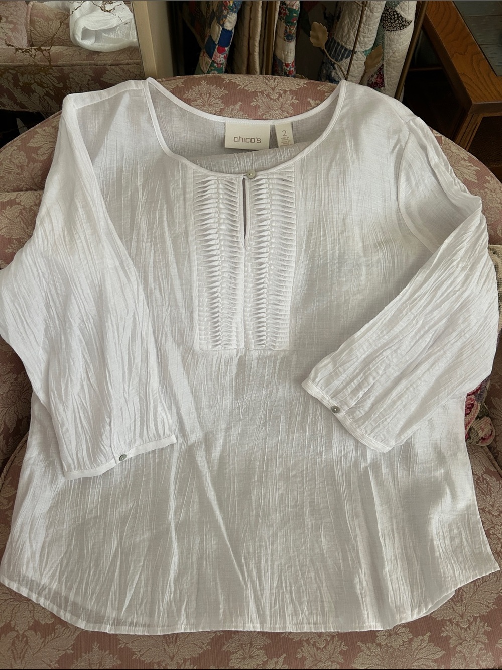 Chico's White Crinkled Rayon Nylon Pintuck Tunic